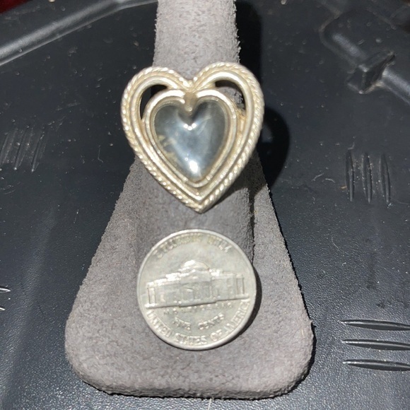 Ring Heart Shaped - Picture 6 of 7